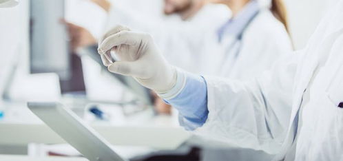 新材料技術研發視角下，鹿山新材股價波動分析